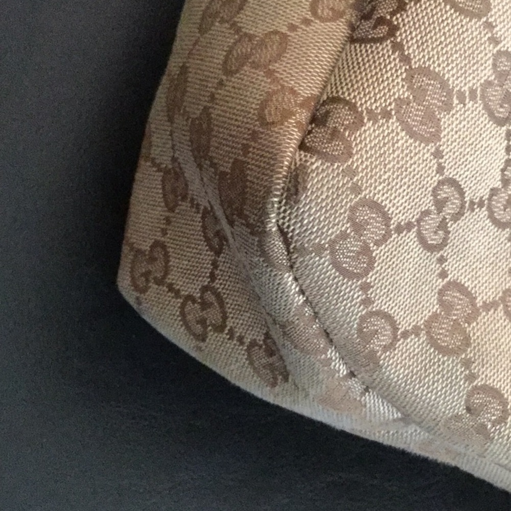 Authentic Gucci horsebit Excellent Used Condition. - Picture 7 of 8